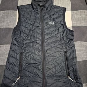 Mountain Hardwear Women's Dark Gray Quilted Vest